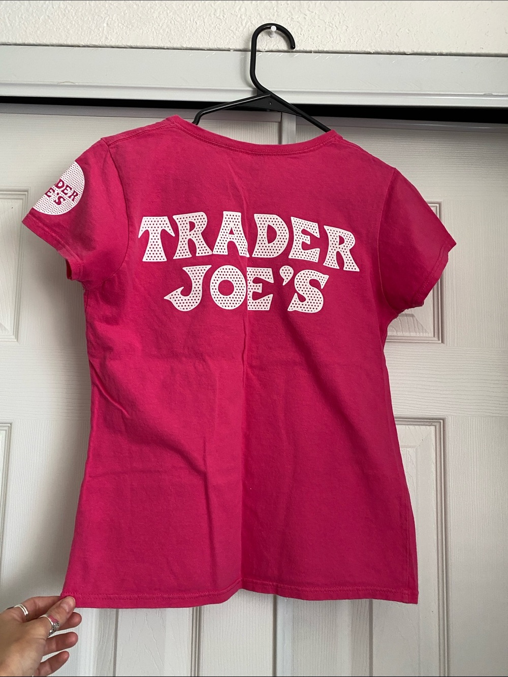 🌼 Womens Trader Joe’s short sleeve size small